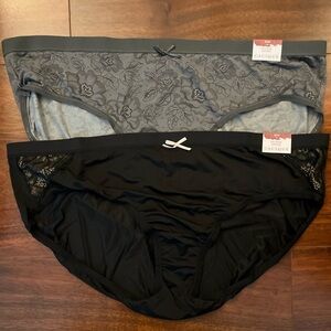 NEW with TAG! Cacique Gray and Black Lace Panties